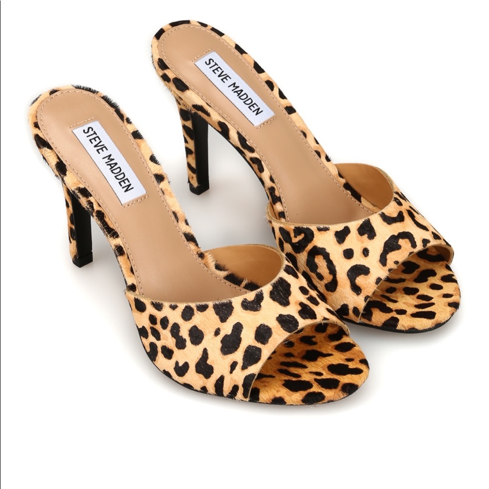 NWT Steve Madden Erin Sandal in Leopard